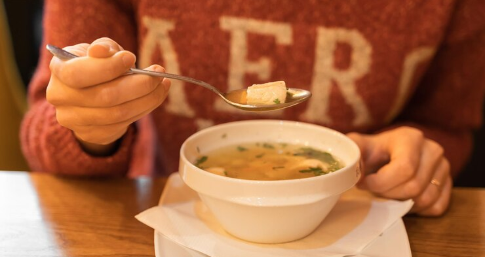eating the right foods after a tooth extraction